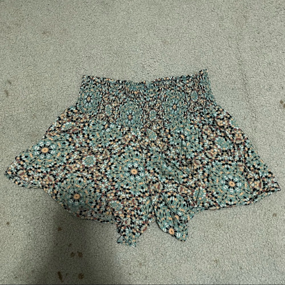 American Rag Loose Shorts - Picture 3 of 4